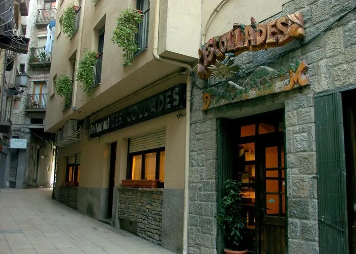  Les Collades