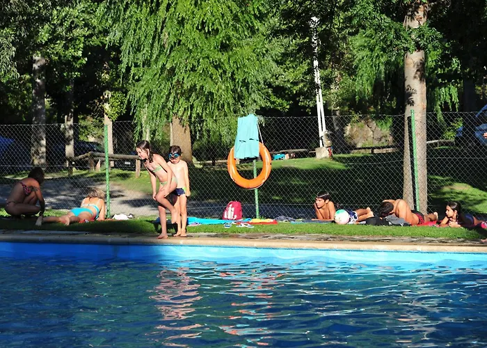 Hotel cerca del colegio: Camping Noguera Pallaresa